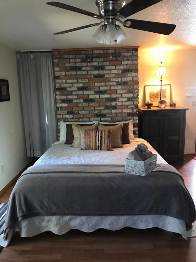 The Red Rooster Lodge Coulterville Chambre photo